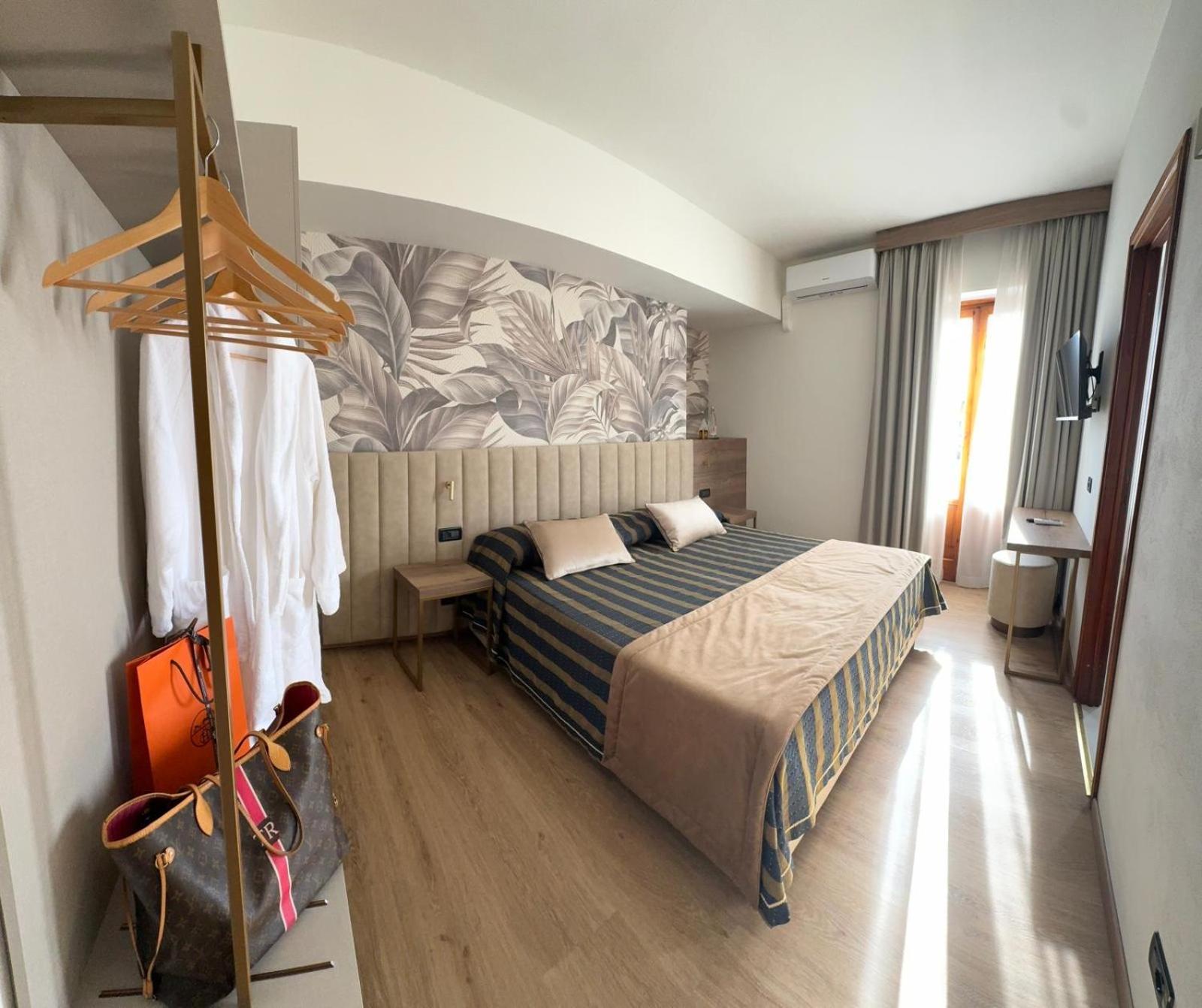 Hotel Corallo มอนเตกาตินี แตร์เม ภายนอก รูปภาพ