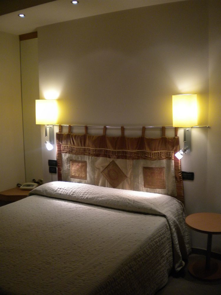 Hotel Corallo มอนเตกาตินี แตร์เม ภายนอก รูปภาพ