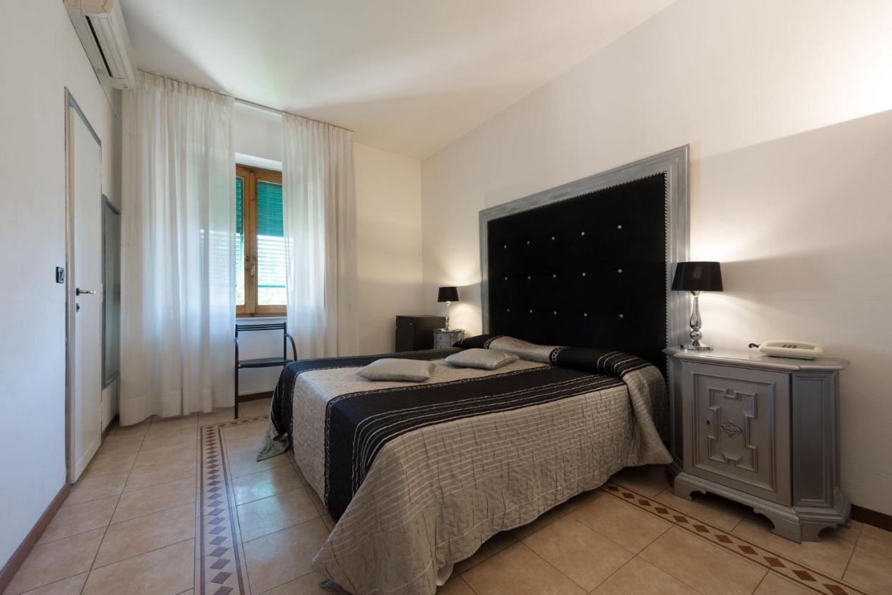 Hotel Corallo มอนเตกาตินี แตร์เม ภายนอก รูปภาพ