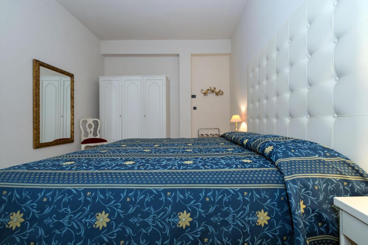 Hotel Corallo มอนเตกาตินี แตร์เม ภายนอก รูปภาพ