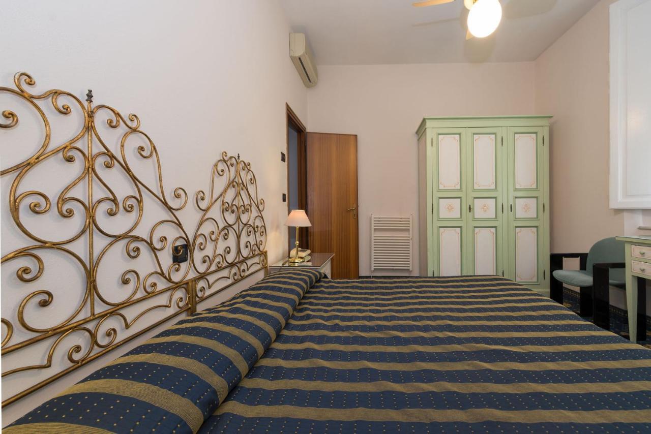 Hotel Corallo มอนเตกาตินี แตร์เม ภายนอก รูปภาพ